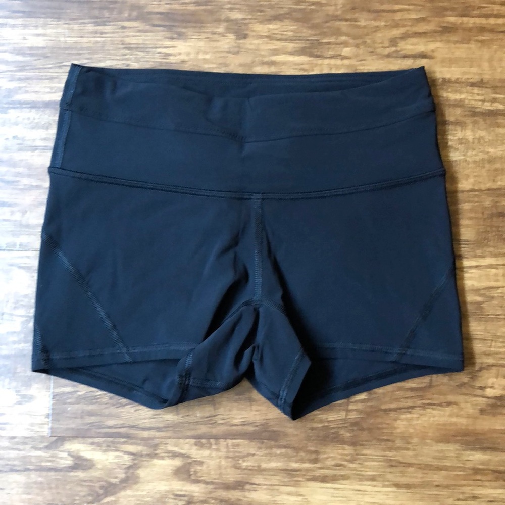 In Movement Short *Everlux